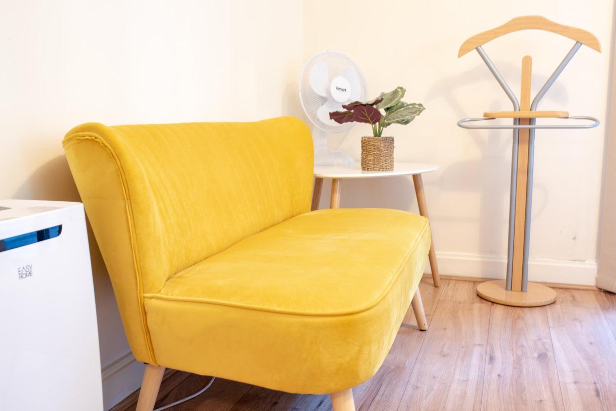 Spacious 1 Bed Apartment With Workspace, Coffee & Free Secure Parking Birmingham Exteriör bild