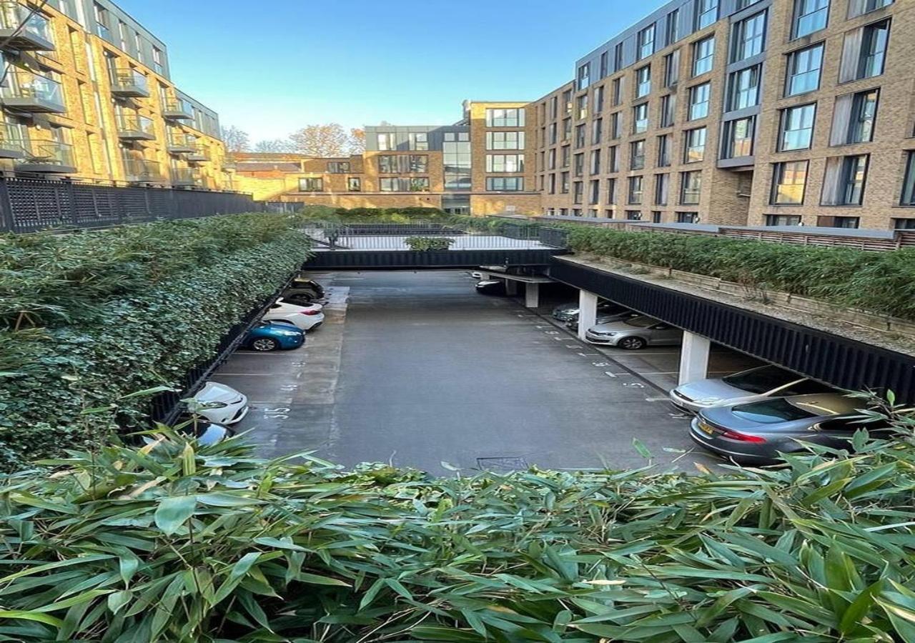 Spacious 1 Bed Apartment With Workspace, Coffee & Free Secure Parking Birmingham Exteriör bild
